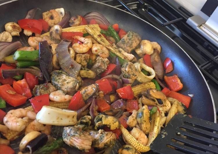 Step-by-Step Guide to Prepare Homemade Sea food Stir Fry