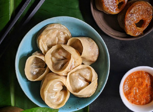 A picture of Veg Pan Fried Momos.