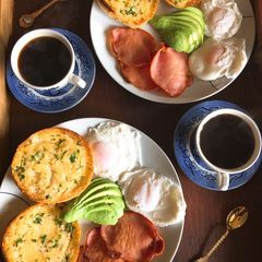 A picture of Pan-poached egg.