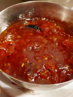 টমেটো চাটনি (tomato chatni recipe in Bengali) রেসিপির প্রধান ছবি