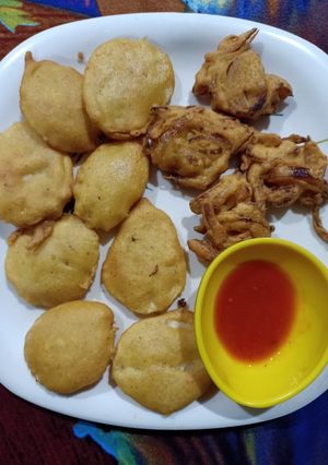 पकोड़े (pakoda recipe in Hindi) रेसिपी मुख्य फोटो
