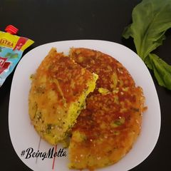 A picture of Spinach Handvo.