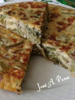 Una foto de Tortilla de habichuelas y jamón
