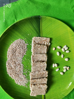 તલ સીંગ ની સુખડી રેસીપી મુખ્ય ફોટો