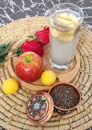 عکسی از دستور پانچ سیب و دانه چیا