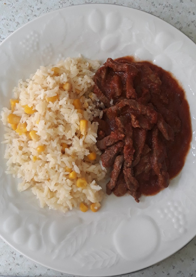 Una foto de Arroz blanco con elote 🌽