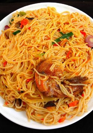 A picture of Jollof spaghetti.