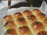 Eggless dinner rolls