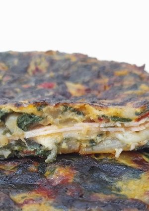 Una foto de Tortilla de Acelga rellena