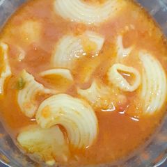 A picture of Macaroni Aloo in tomato.