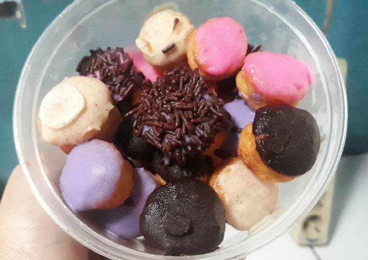 Langkah Mudah untuk Menyiapkan Donut mini versi aku yang Bisa Manjain Lidah