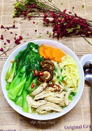 Hình của món Mì Gà Xé.