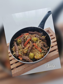 Une photo de Nouilles sautées au bœuf