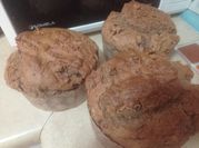 Una foto de pan de la abuela con leche