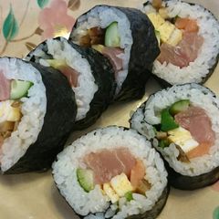 A picture of Futomaki－Thick Sushi Rolls Filled with Vegetables.