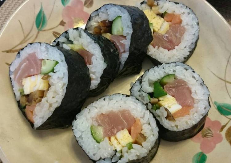 Simple Way to Prepare Super Quick Homemade Futomaki－Thick Sushi Rolls Filled with Vegetables