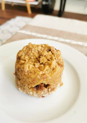 Una foto de Muffin de plátano en mug o taza