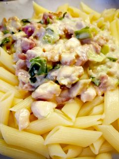 Csirkés-baconos penne recept fotója