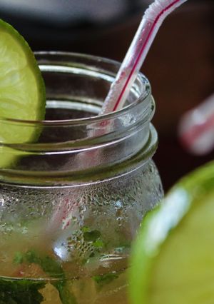 Foto de ÁGUA COM LIMÃO E SEUS BENEFÍCIOS – RECEITA SIMPLES
