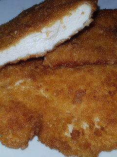 Una foto de Pechugas de pollo empanadas