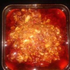 A picture of Schezwan chutney.