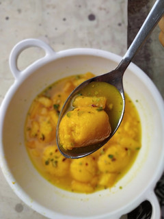 A picture of Mango rasgulla.
