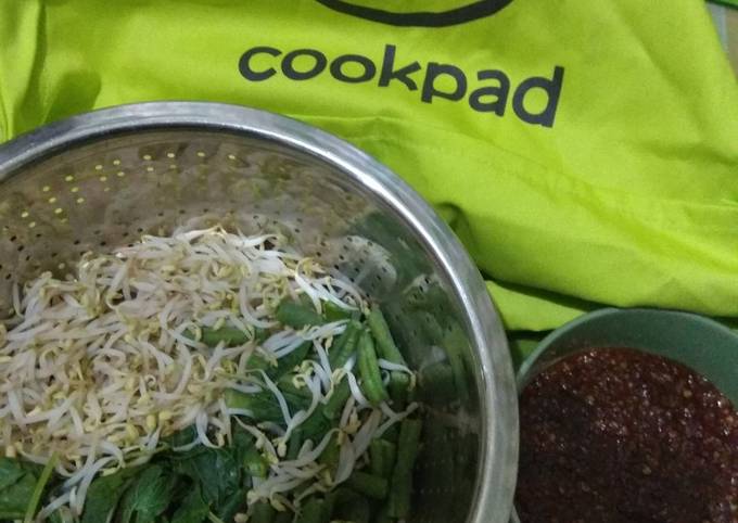 Cara Buat Pecel Sayuran Bumbu Petis Enak Dan Mudah