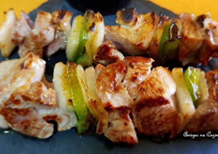 Espetadas de peru grelhadas