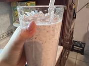 Una foto de yogurt y chia