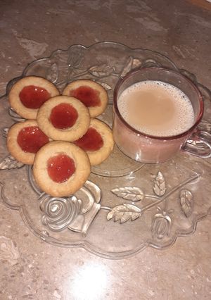 A picture of Strawberry Thumbprint Cookies.