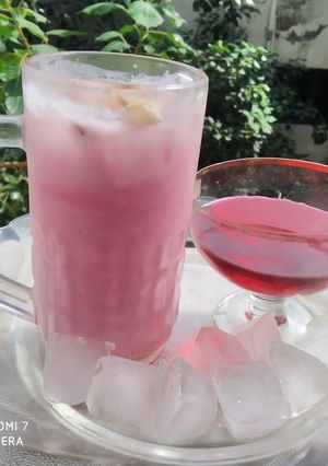 A picture of Sweet Yoghurt Rosy Drink PUNJABI LASSI.