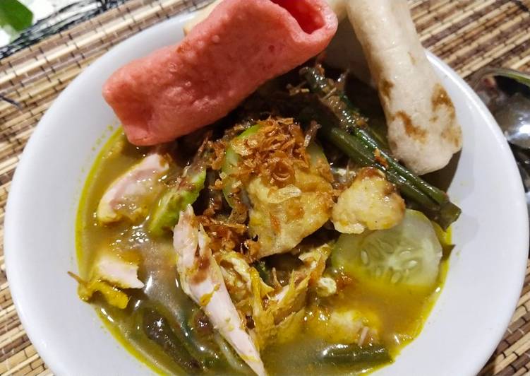 Rujak Soto Ayam