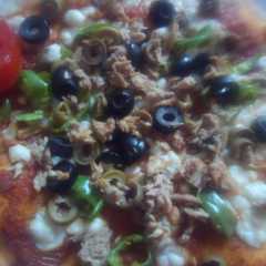 بيتزا تونة سهله ولذيذ👌🍕-レシピのメイン写真