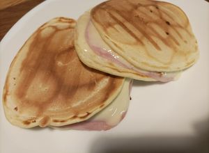 Une photo de Les pancakes façon croque monsieur
