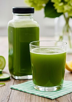 Hình của món 🌱 Sinh Tố Dưa Leo Táo Xanh & Rau Chân Vịt Detox.