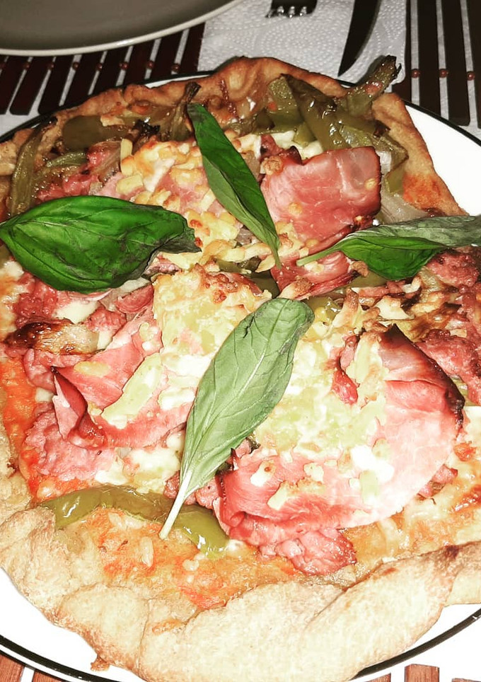 Una foto de Pizza Casera de Montaña
