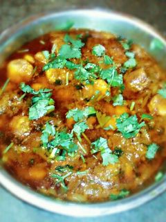 A picture of Prawn malai curry.