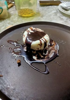 A picture of Sizzling brownie.