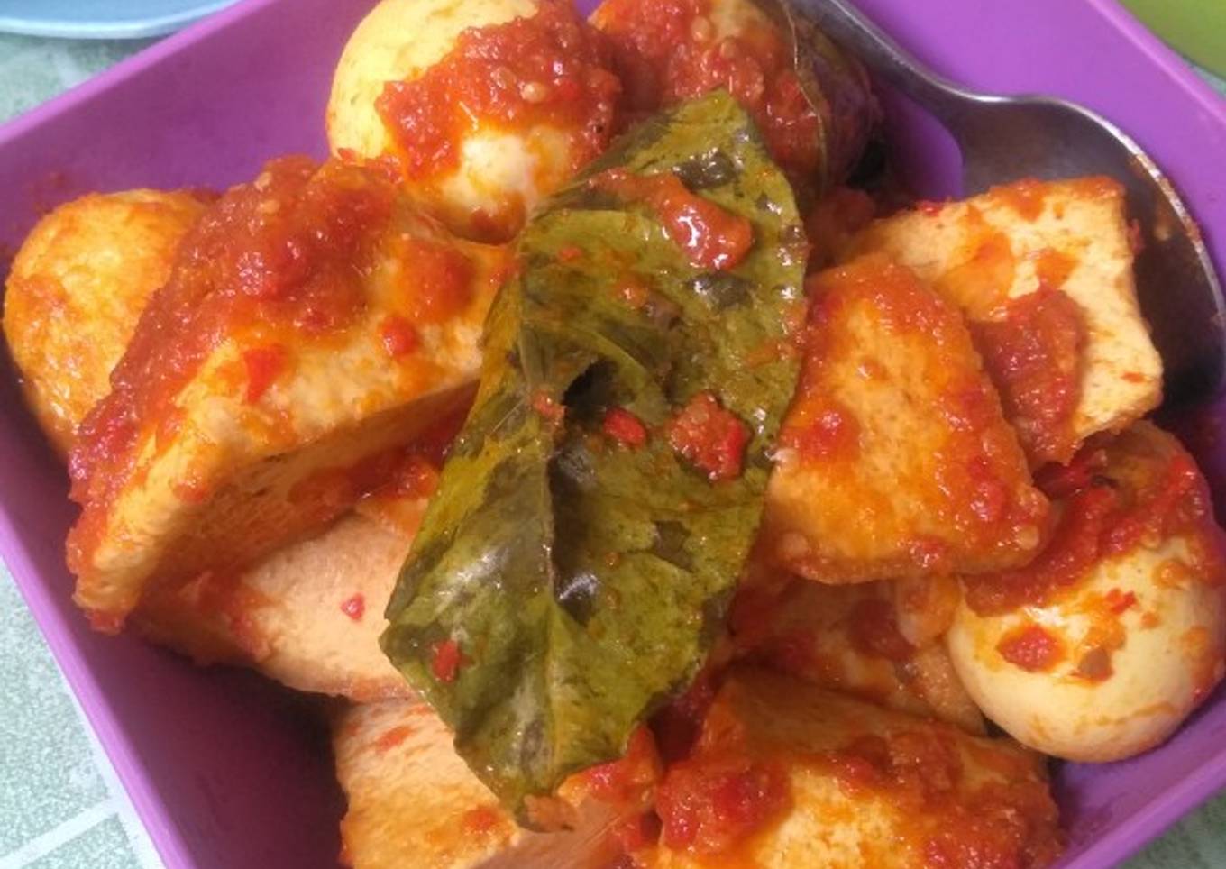 Tahu telur balado