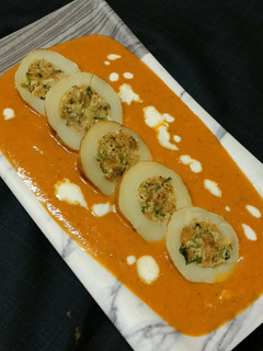 ભરેલા બટાકા નું શાક (Bharela Bataka Shak Recipe In Gujarati) રેસીપી મુખ્ય ફોટો
