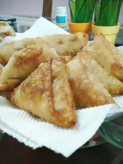 A picture of Vegetable Samosa.