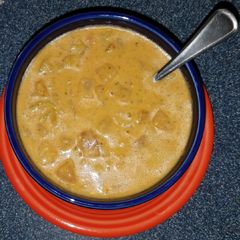 A picture of Cheesy Potato & Broccoli Soup.