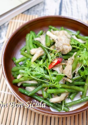 Hình của món Đậu Đũa Xào Nấm Chay.