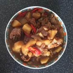 A picture of Potato stew chicken.