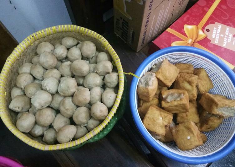 Cara Gampang Menyiapkan Baso komplit yang Lezat Sekali