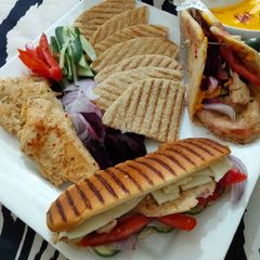 A picture of Chicken shawarma.