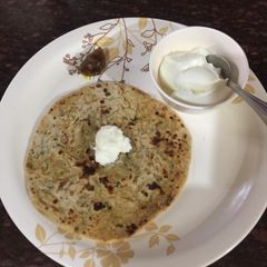A picture of Raw papaya parantha.