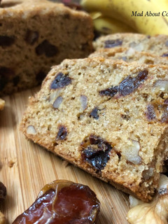 A picture of Eggless Whole Wheat Banana Walnut Date Cake – Cooker Cake.
