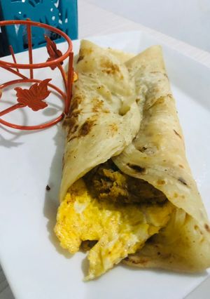 A picture of Ande wala shami kabab roll paratha.