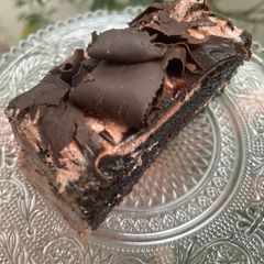 A picture of Chocolate frosted brownies.